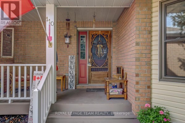 Living room - 110 Alfred Street, North Grenville, ON K0G1J0 Photo 2