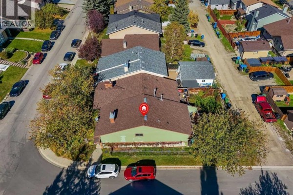 3pc Bathroom - 110 Beaconsfield Road Nw, Calgary, AB T3K1X9 Photo 2