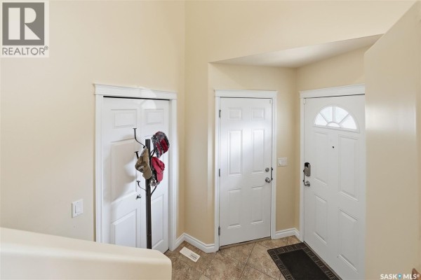 4pc Ensuite bath - 110 Bennion Crescent, Saskatoon, SK S7W0H1 Photo 5