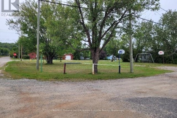 110 Clark Street, Atikokan, ON P0T1C0 Photo 2