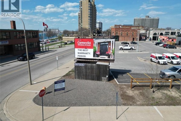 110 Davis Street, Sarnia, ON, photo 3