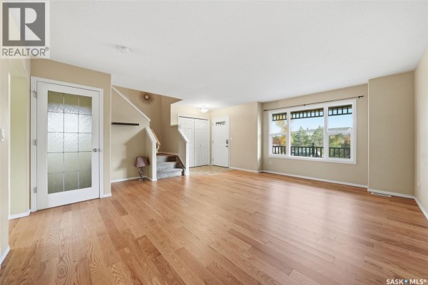 Kitchen - 110 East Hampton Boulevard, Saskatoon, SK S7R0A8 Photo 4