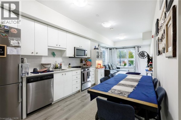Living room - 110 Fergus Avenue Unit# 228, Kitchener, ON N2A0K9 Photo 5