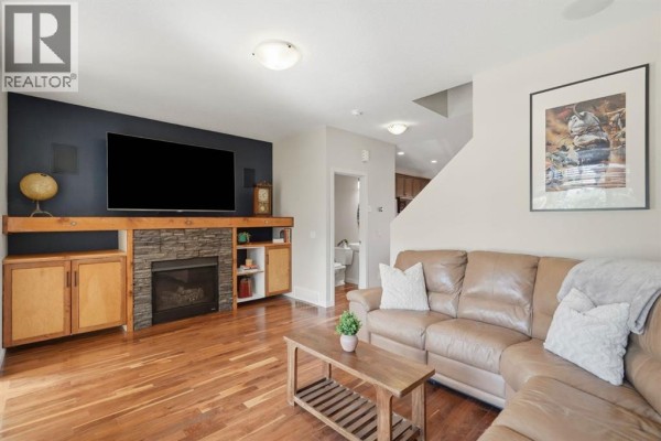Dining room - 110 Fireside Cove, Cochrane, AB T4C0X4 Photo 3