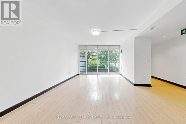 110 Fort York Boulevard, Toronto, ON M5V4A7 Photo 3