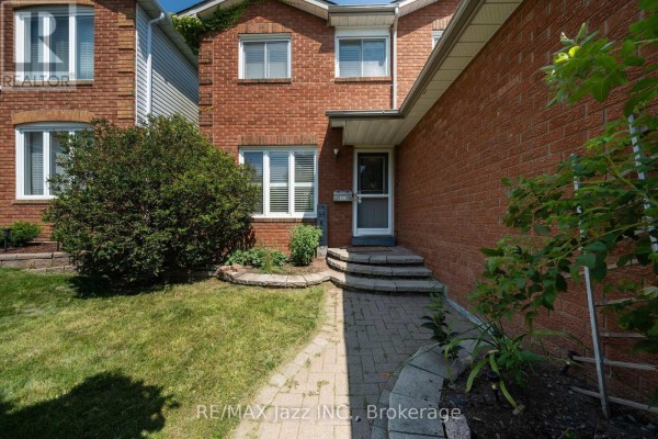 110 Freeland Avenue, Clarington, ON, photo 3