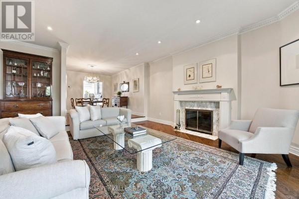 Dining room - 110 Glenforest Road, Toronto, ON M4N1Z9 Photo 2