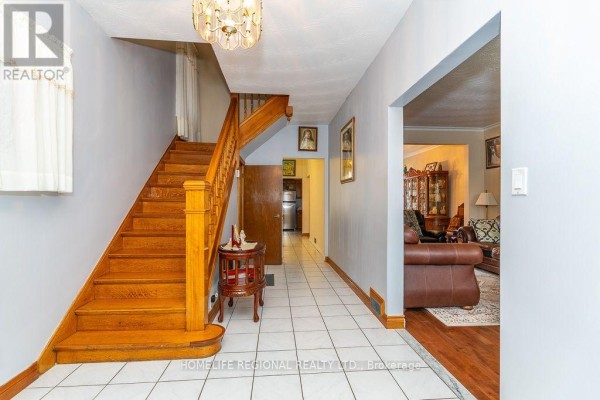 Kitchen - 110 Grace Street, Toronto, ON M6J2S2 Photo 4