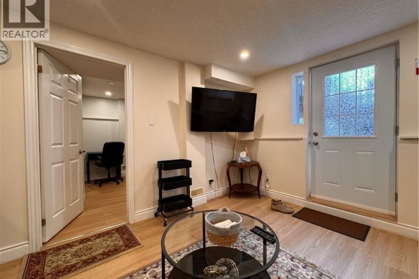 110 Marl Meadow Drive Unit# B, Kitchener, ON, photo 2