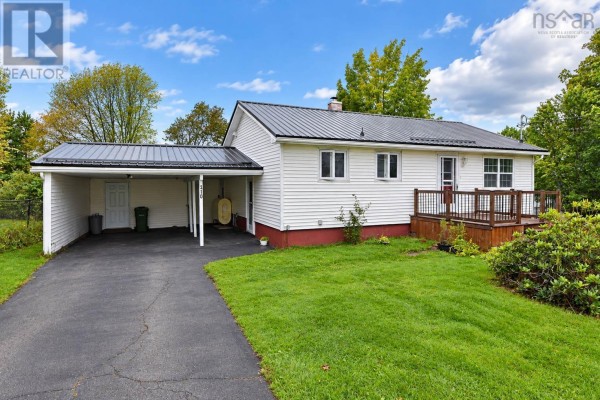 Living room - 110 Park Street, Stellarton, NS B0K1S0 Photo 2