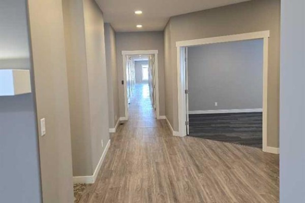 110 Pelican Place, Sylvan Lake, AB T4S1K2 Photo 5