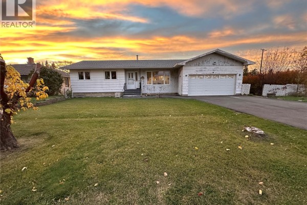 110 Railway Avenue, Rosthern