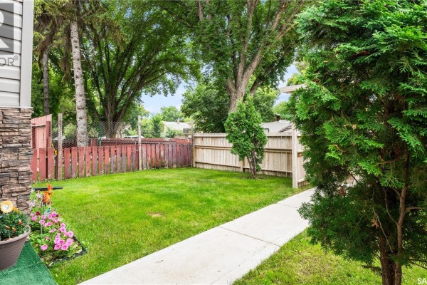 Bedroom - 110 S Avenue S, Saskatoon, SK S7M2Z6 Photo 5