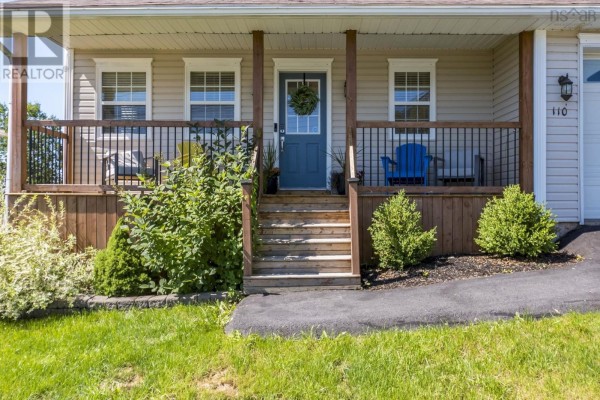 Foyer - 110 Sawmill Crescent, Middle Sackville, NS B4E3M6 Photo 2