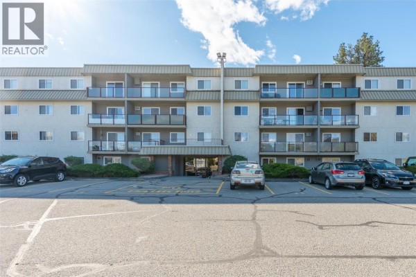 Primary Bedroom - 110 Skaha Place Unit# 104, Penticton, BC V2A7L1 Photo 4