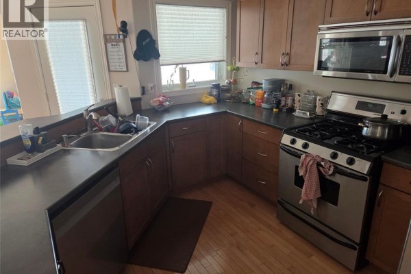 4pc Bathroom - 110 Sylvano Crescent, Lakeshore, ON N9K1E4 Photo 5