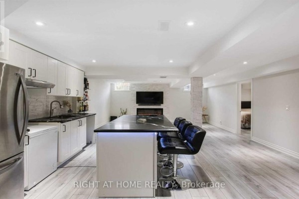#basement - 110 Thatcher Crescent, East Gwillimbury, ON L9N0B9 Photo 4