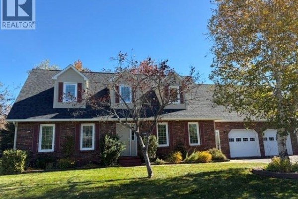 1100 Birchwood Drive, Bathurst, NB, photo 2