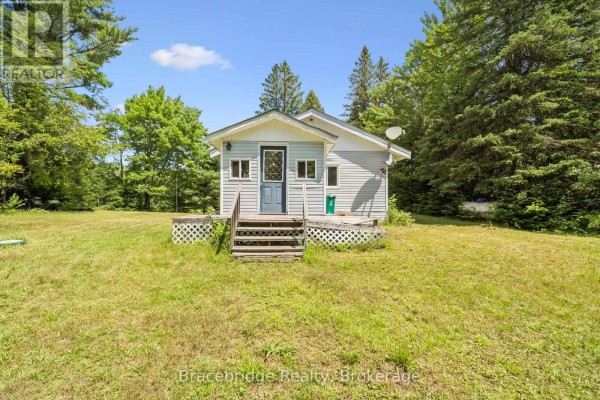 Living room - 1100 Colony Road, Bracebridge, ON P1L1X3 Photo 4