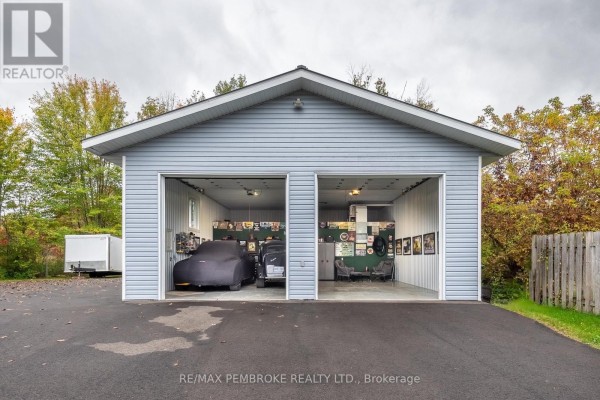 1108 Boundary Road, Pembroke, ON K8A7X1 Photo 4
