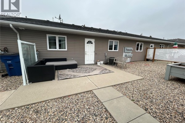 Dining room - 1100b 95th Street, Tisdale, SK S0E1T0 Photo 2