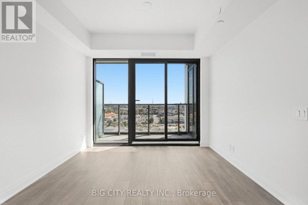 1101 - 25 Frederick Todd Way, Toronto, ON M4G0E8 Photo 3