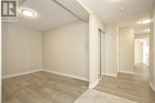 Primary Bedroom - 1101 - 350 Princess Royal Drive, Mississauga, ON L5B4N1 Photo 5