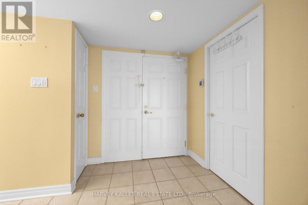 Bathroom - 1101 - 58 Church Street, Brampton, ON L6V4A8 Photo 4
