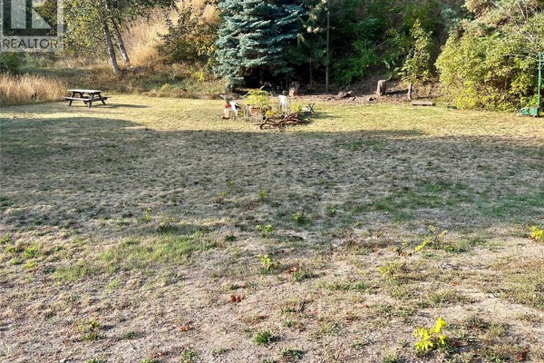 1101-1107 Columbia Avenue, Castlegar, BC V1N1H6 Photo 5
