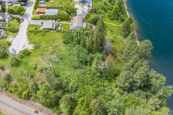 1101 1st Street Lot# Lot B, Castlegar, BC V1N1A1 Photo 5