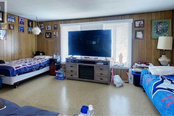 Living room - 1101 55 Street, Edson, AB T7E1J1 Photo 5