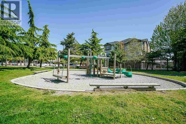 1101 9188 Hemlock Drive, Richmond, BC V6Y4J7 Photo 4