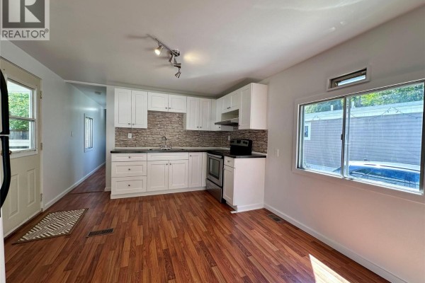 Living room - 1101 Columbia Avenue Unit# 15, Castlegar, BC V1N1H6 Photo 5