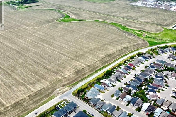 1101 Prince Of Wales Drive, Regina, SK S4N7N9 Photo 5