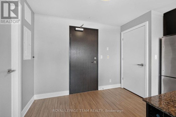 1102 - 118 Holmwood Avenue, Ottawa, ON K1S5J5 Photo 5