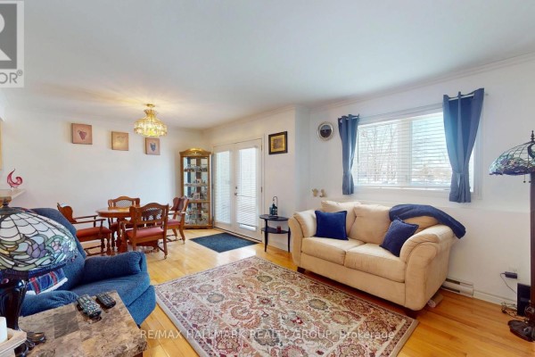 1102 - 237 Oak Street W, Gananoque, ON, photo 2