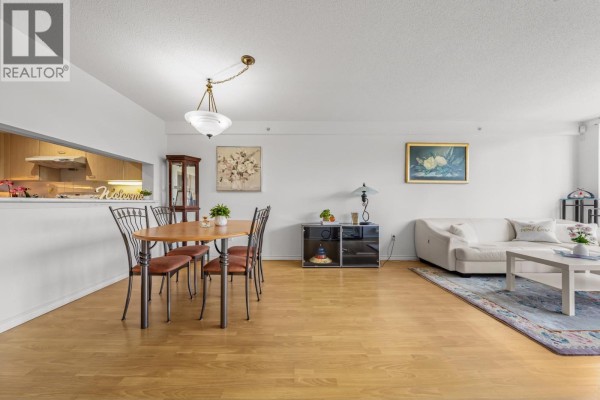1102 1148 Heffley Crescent, Coquitlam, BC, photo 2