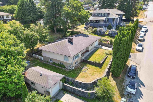 11028 129a Street, Surrey, BC V3T3L1 Photo 5
