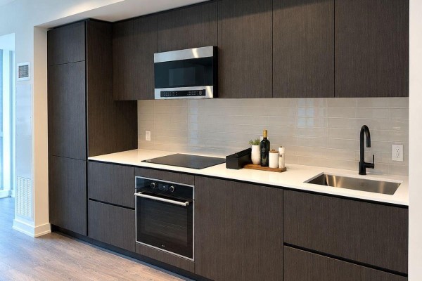 Kitchen - 1103 - 127 Broadview Avenue, Toronto, ON M4P1V4 Photo 3