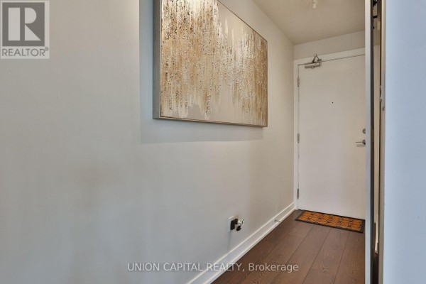 1103 - 20 Bruyeres Mews, Toronto, ON M5V0G8 Photo 5