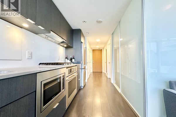 1103 111 1st E Avenue, Vancouver, BC, photo 2