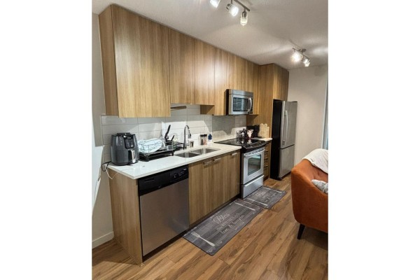 1103 13325 102a Avenue, Surrey, BC V3T0J5 Photo 5