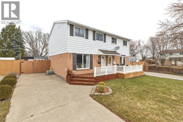 4pc Bathroom - 1103 Cardiff Court, Sarnia, ON N7S4B6 Photo 2