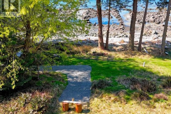 1103 Sunset Trail, Savary Island, BC V0N2G0 Photo 5