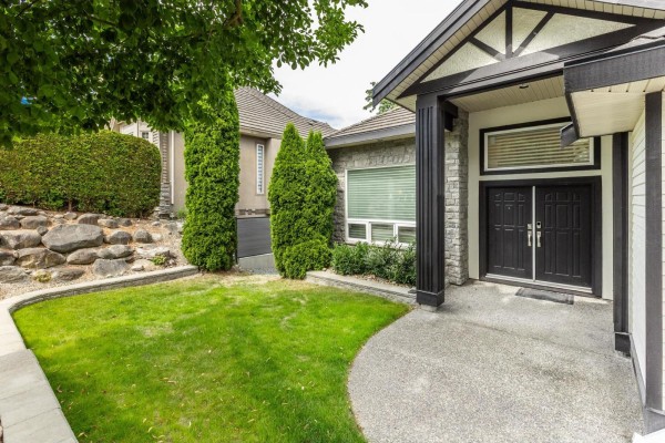 11038 168 Street, Surrey, BC V4N5G5 Photo 2