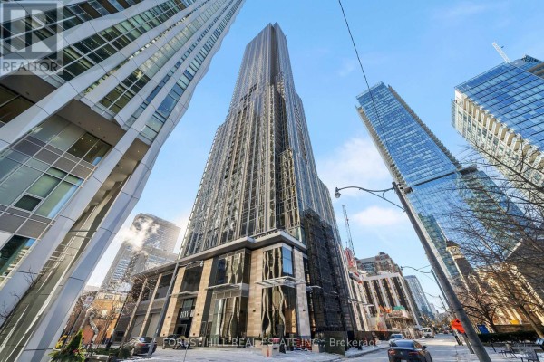 1104 - 11 Yorkville Avenue, Toronto, ON M4W1L2 Photo 2