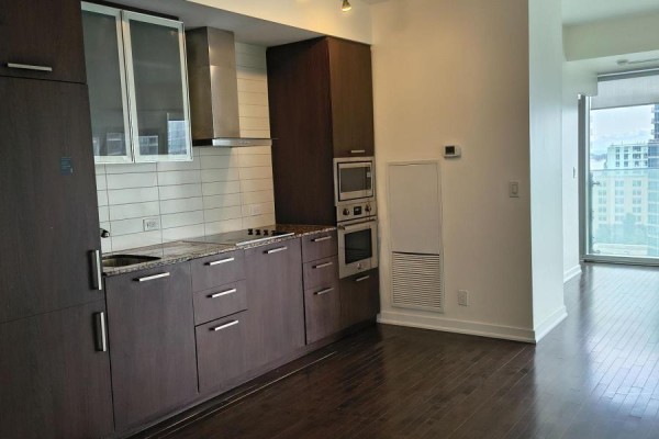 Bedroom 2 - 1104 - 12 York Street, Toronto, ON M5J2Z2 Photo 5