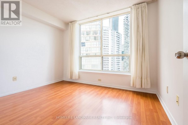 Den - 1104 - 44 St Joseph Street, Toronto, ON M4Y2W4 Photo 3