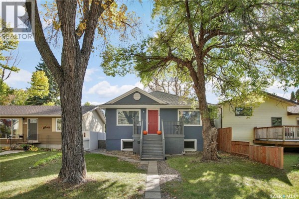 Bedroom - 1104 4th Street E, Saskatoon, SK S7H1K8 Photo 2