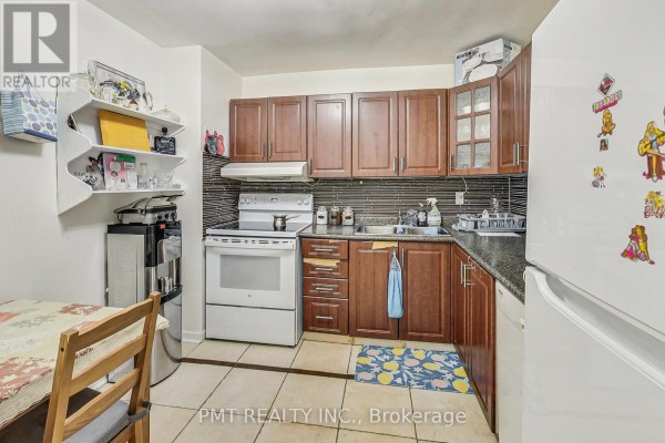 1105 - 2323 Confederation Parkway, Mississauga, ON L5B1R6 Photo 2